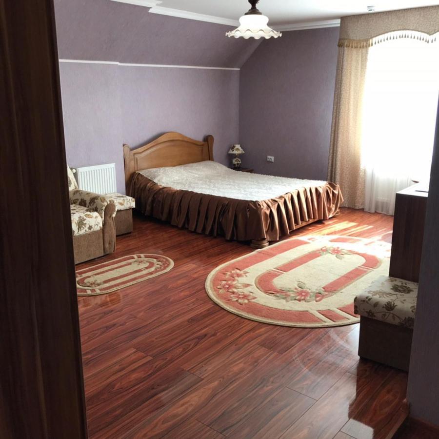 Ідилія Lviv Ngoại thất bức ảnh